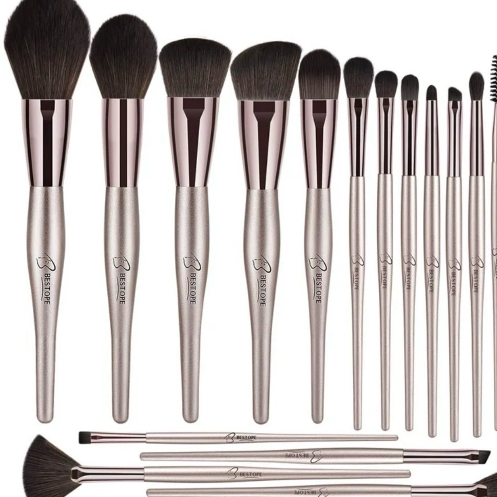 BESTOPE Silver Makeup Brush Set